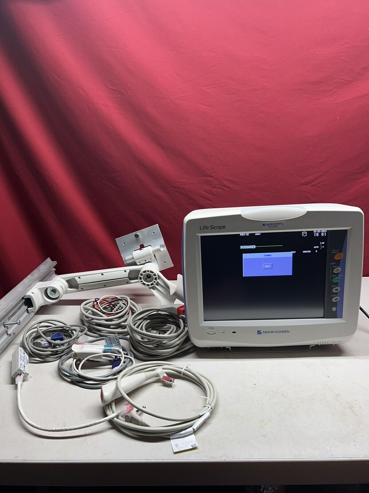 Nihon Kohden Life Scope VS BSM-3552 Patient Monitor Manufactured (2019)