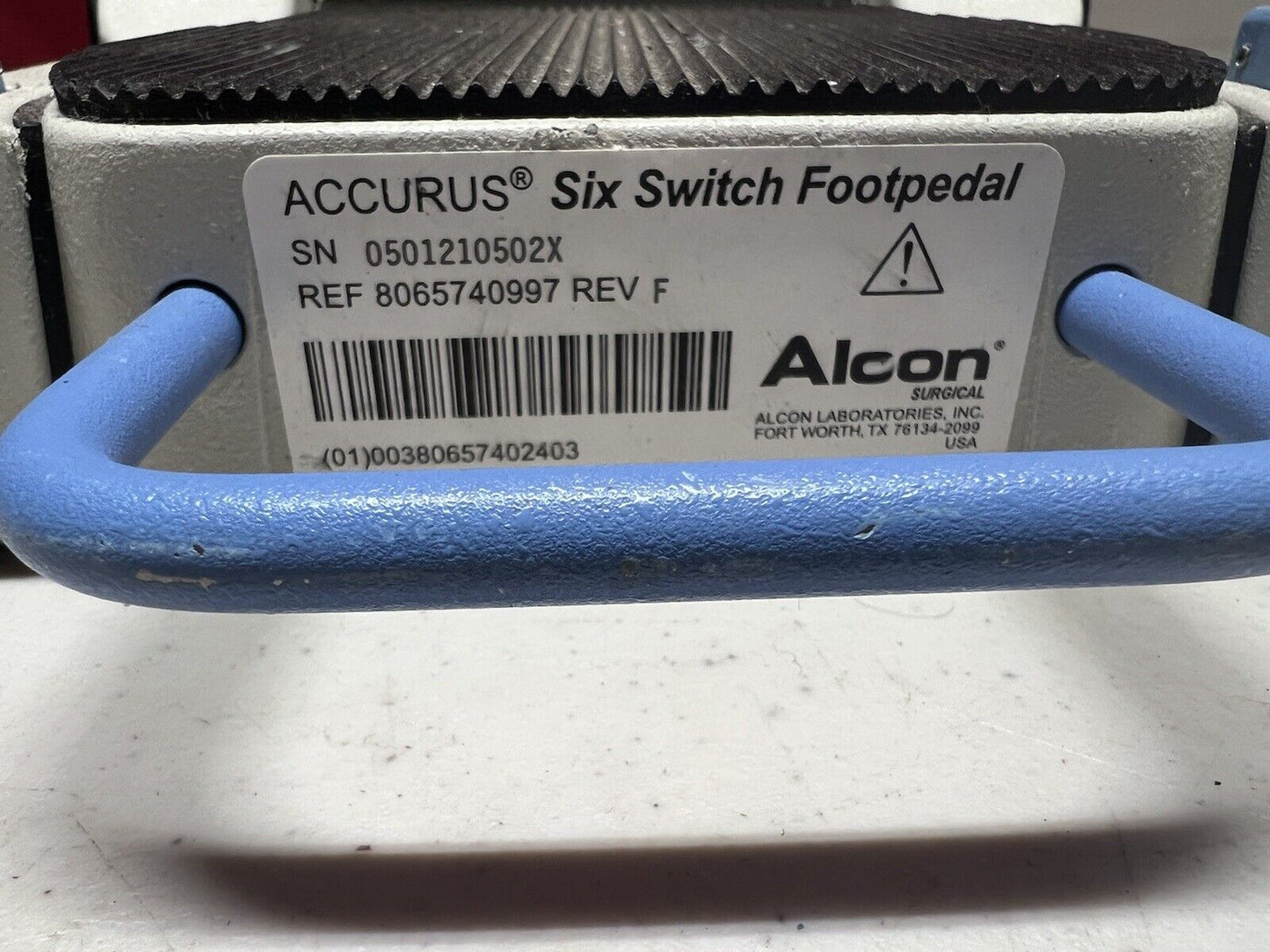 Alcon Accurus 800CS Phacoemulsifier With Foot switch