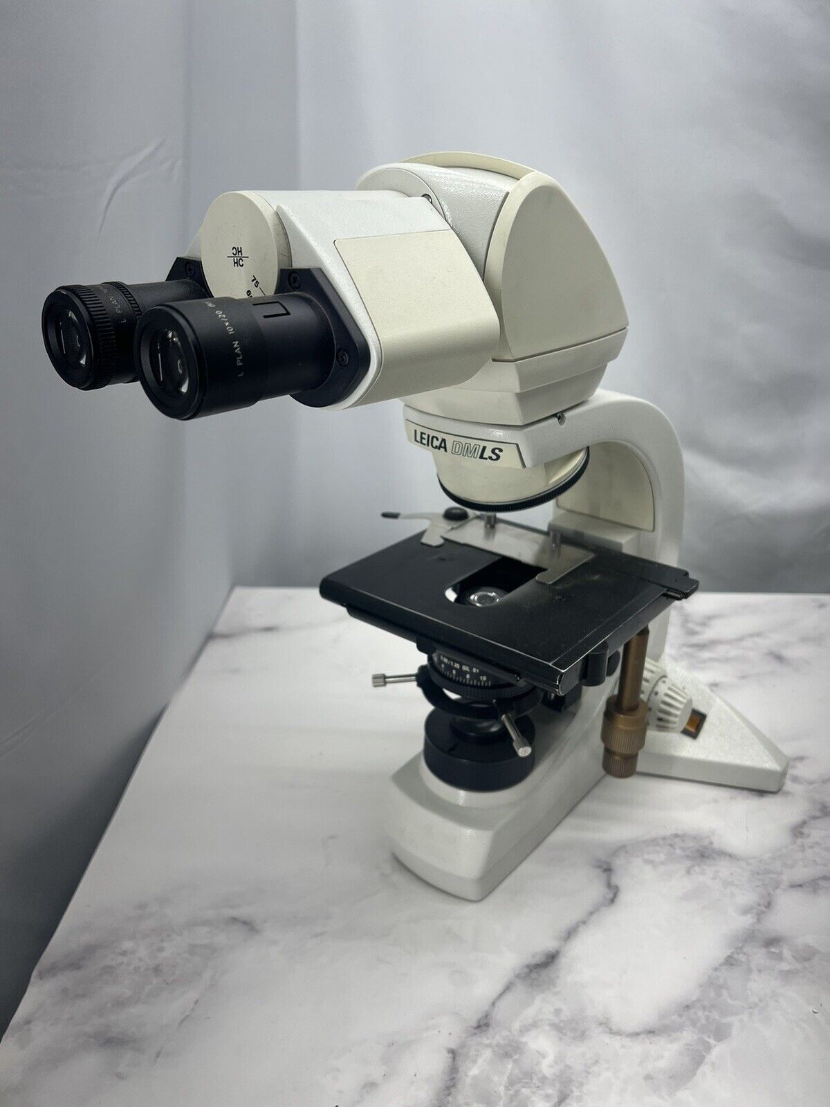 LEICA DMLS  MICROSCOPE