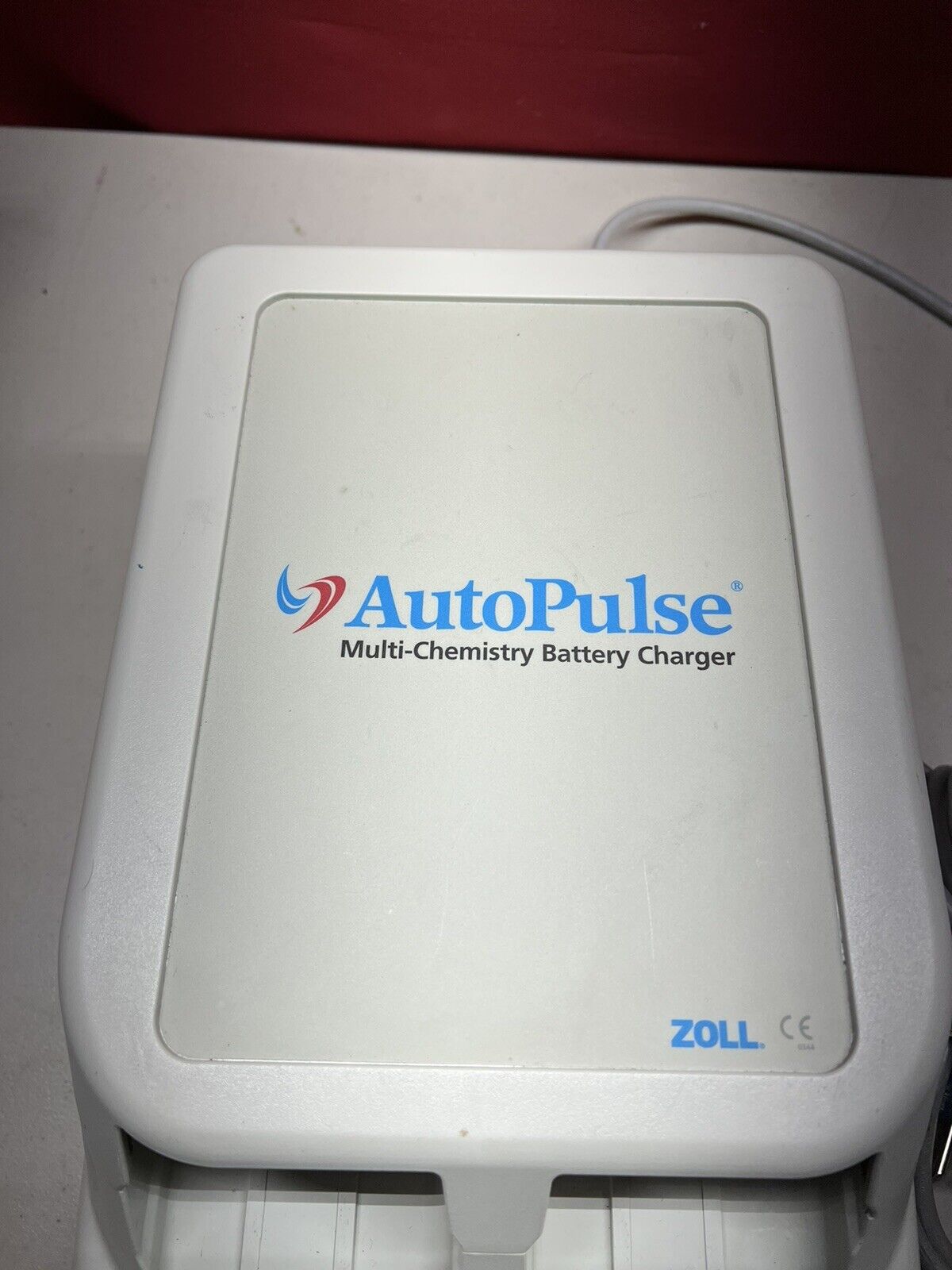 Zoll AutoPulse 8700-0753 Multi-Chemistry Battery Charger - Working