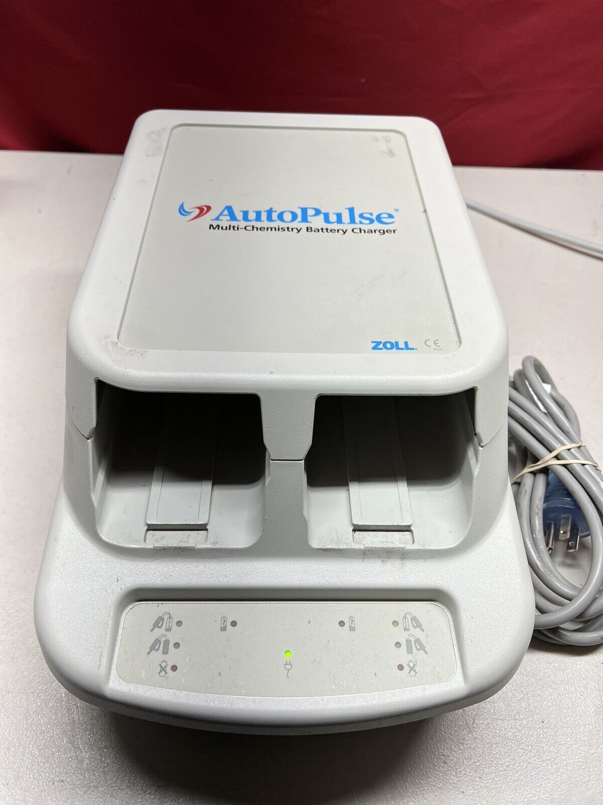 Zoll AutoPulse 8700-0753 Multi-Chemistry Battery Charger - Working ...