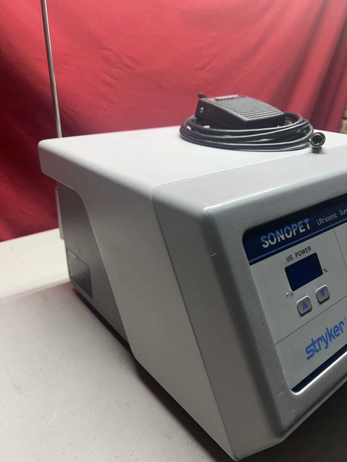 STRYKER SONOPET UST-2001 ULTRASONIC SURGICAL SYSTEM