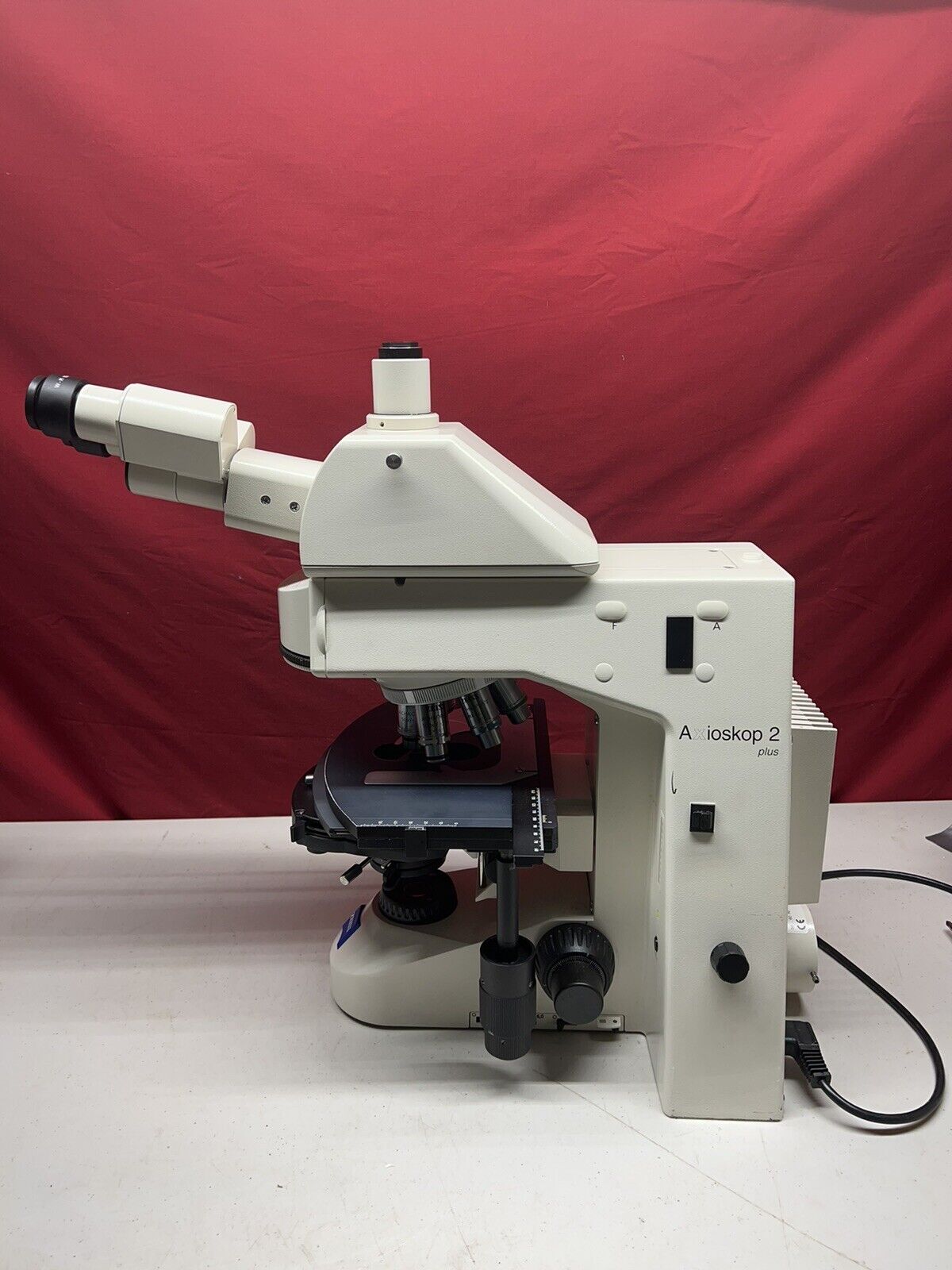 Zeiss Axioskop 2 Plus Microscope 6 Objectives