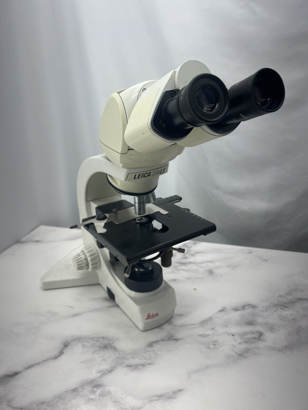 Leica DMLS Microscope